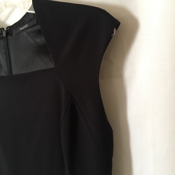 HOST PICK! TAHARI Little Black Dress – US Size 6 - Picture 2 of 4